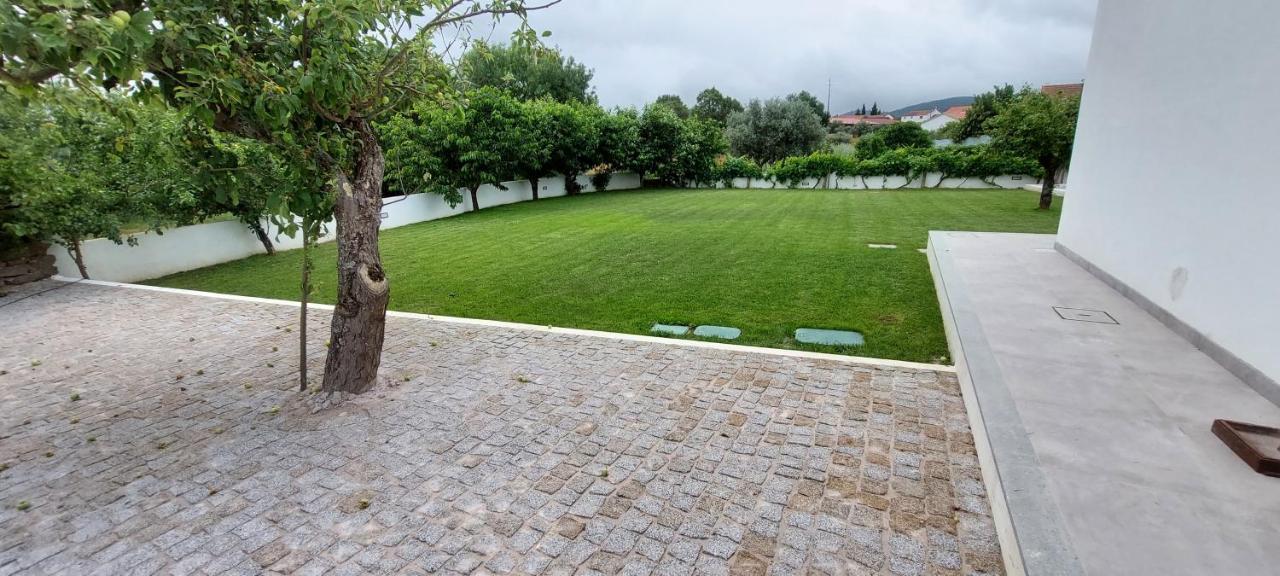 Lily Batuca Villa Benquerenca Exterior photo
